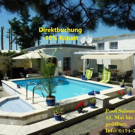 Pension Muench "Am Anger" Neuseusslitz Exterior foto